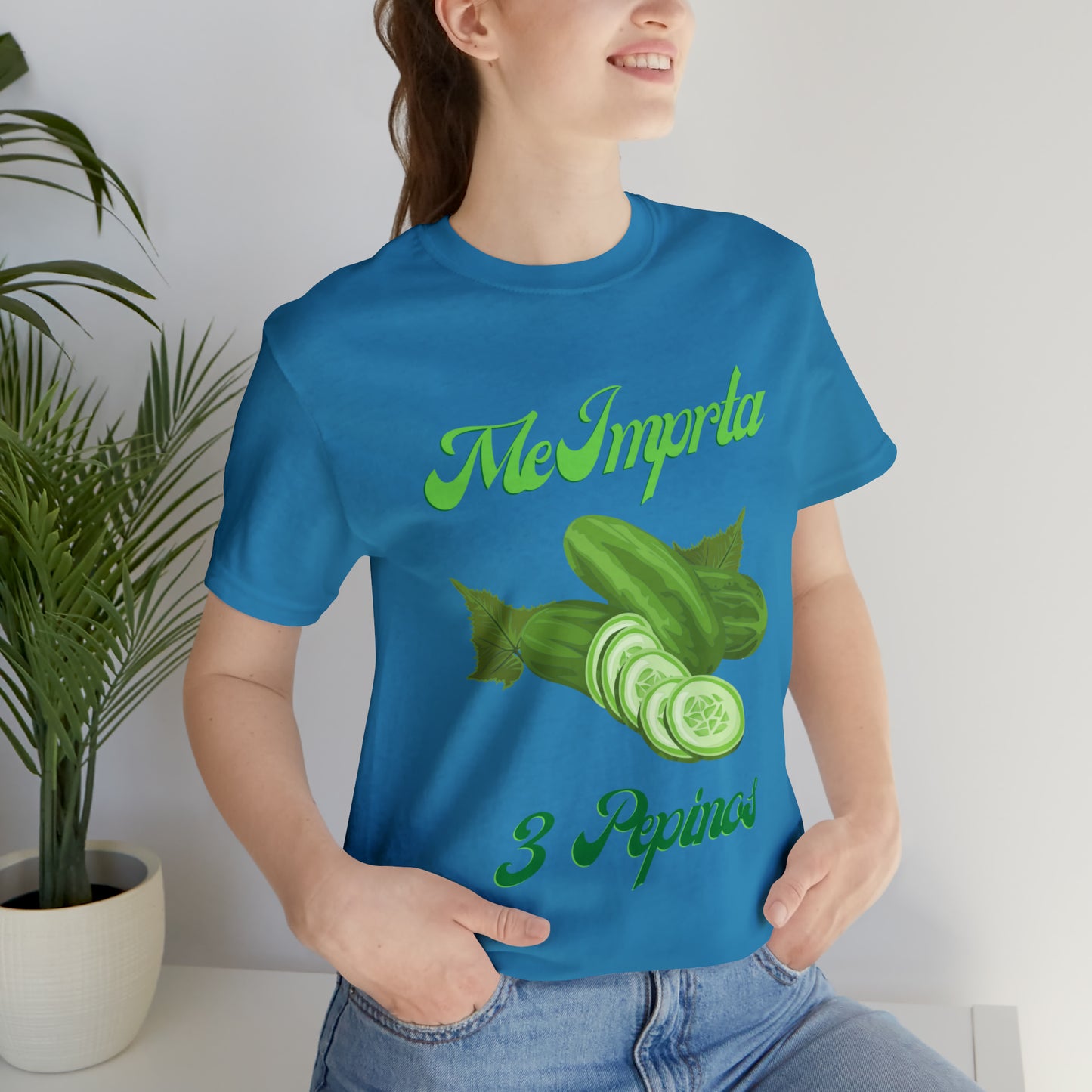 Me Importa 3 Pepinos -Unisex Jersey Short Sleeve Tee