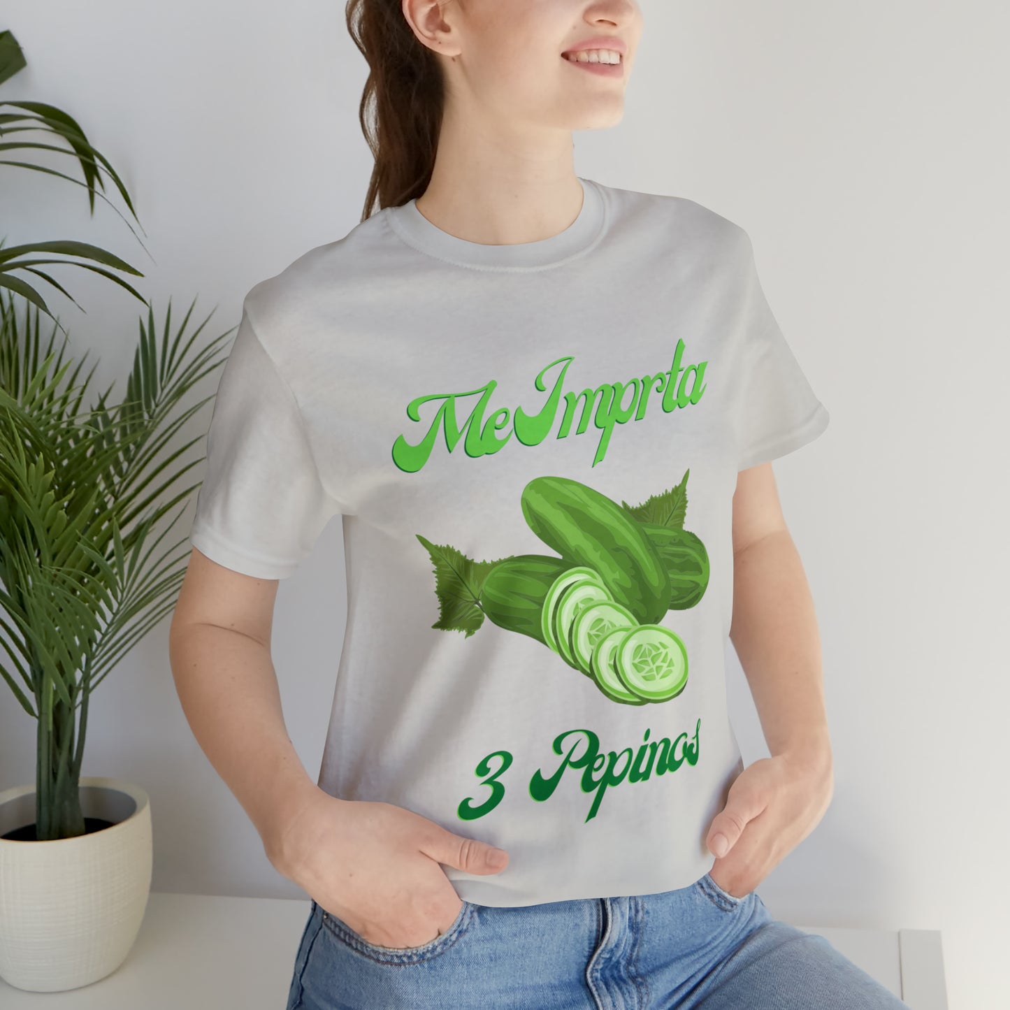 Me Importa 3 Pepinos -Unisex Jersey Short Sleeve Tee